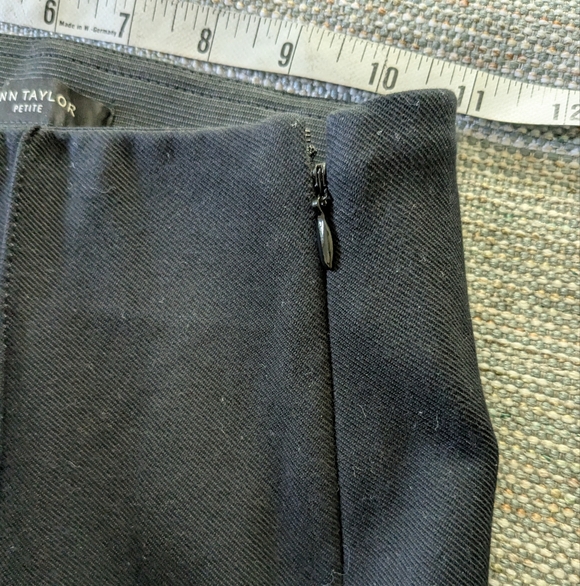 Ann Taylor Petite High Waist Side Zip Pintuck Pants Black 00P - Picture 9 of 15